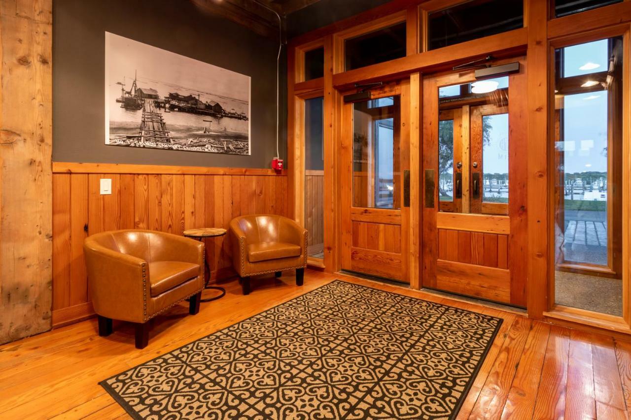 At The Helm Hotel Ilwaco 외부 사진