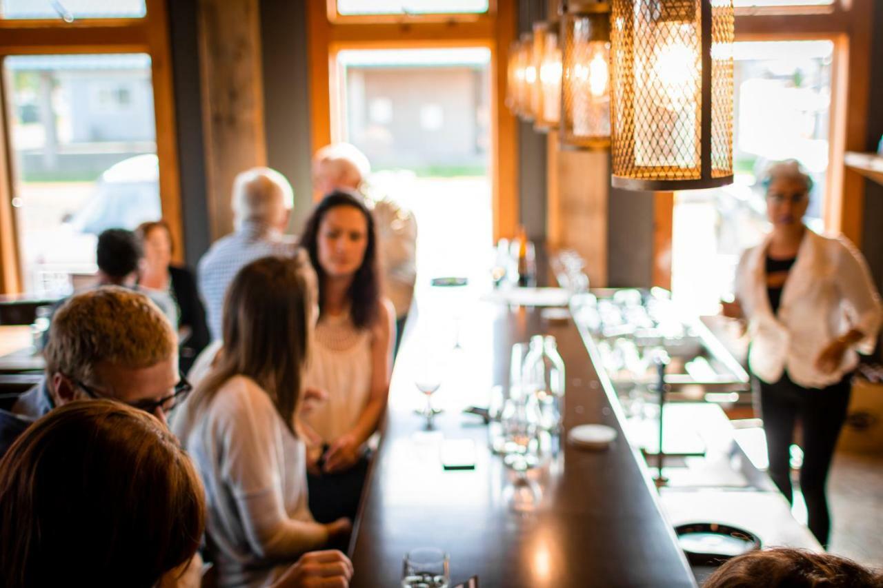 At The Helm Hotel Ilwaco 외부 사진