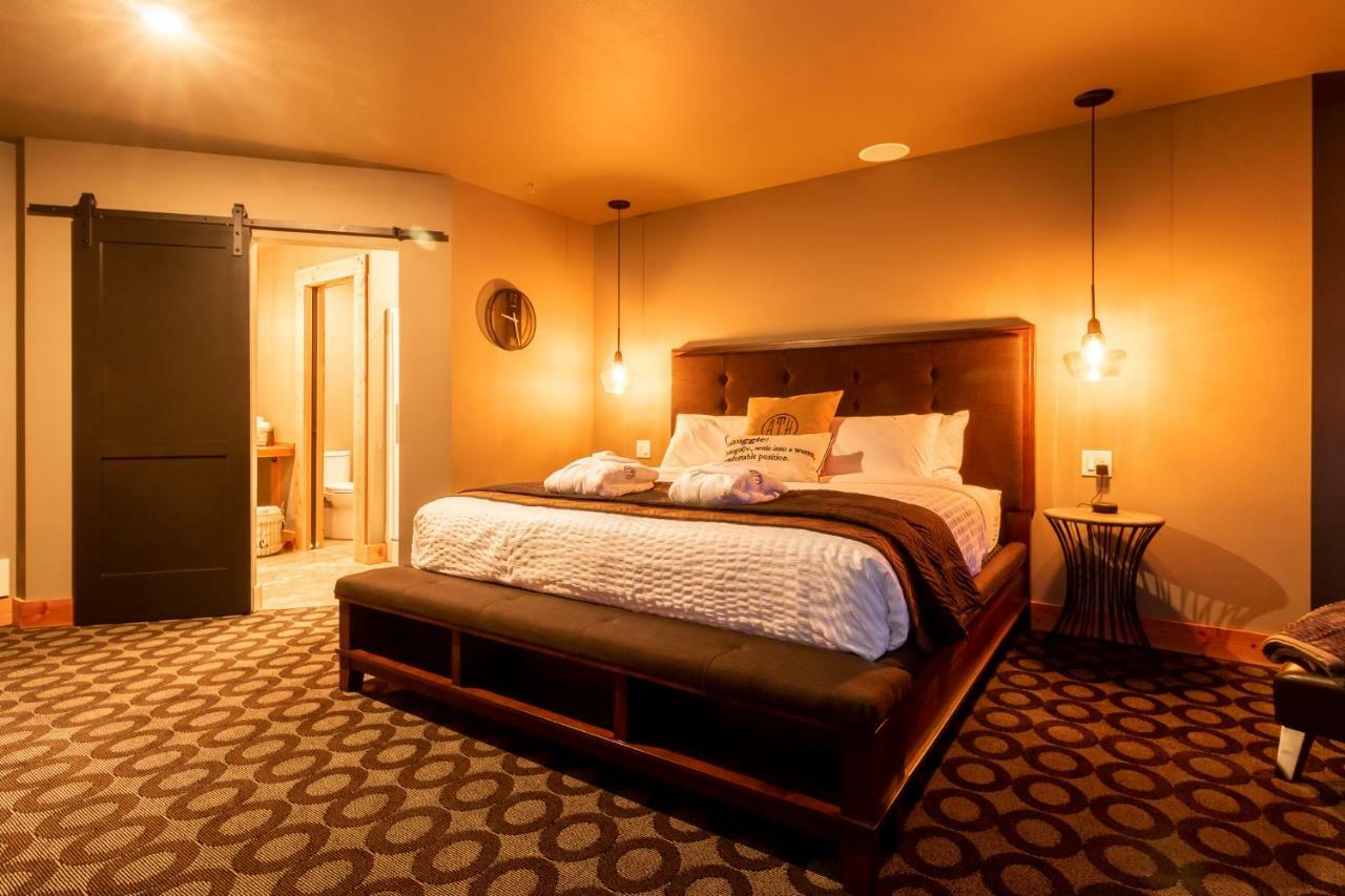 At The Helm Hotel Ilwaco 객실 사진